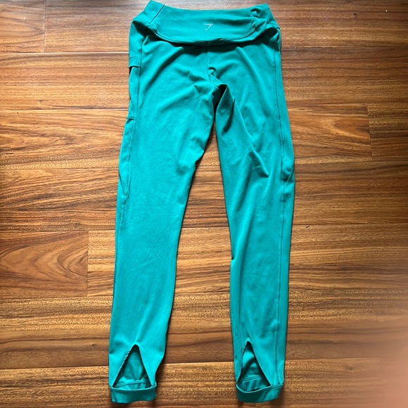 Gymshark- Super Soft Teal Leggings with Heal Holds - Picture 3 of 6